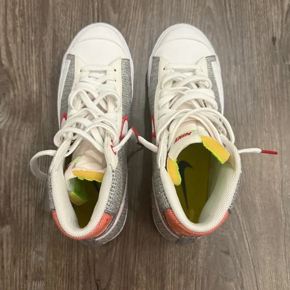 Nike Blazer Mid ’77 – Grey/Sport Red/Electric Green – Size 8.5 - Picture 4 of 14